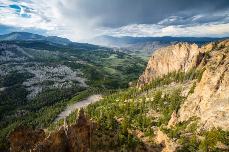 Bunsen-Peak-Trail-ynp